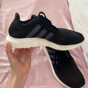 Adidas Tennis shoes